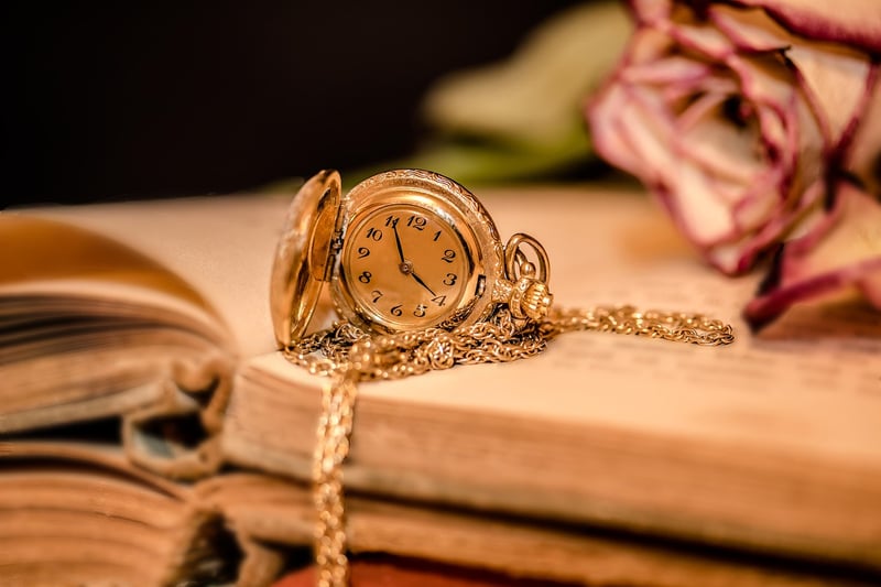 Time Agent with time machine